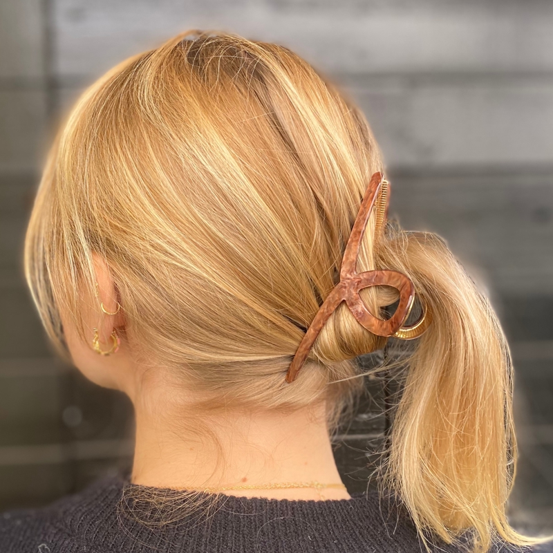 Conmé Hårklemme Rina Brun 2