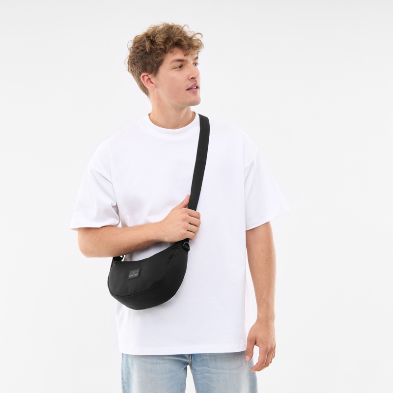 Johnny Urban Crossbody Ally S  Svart 10