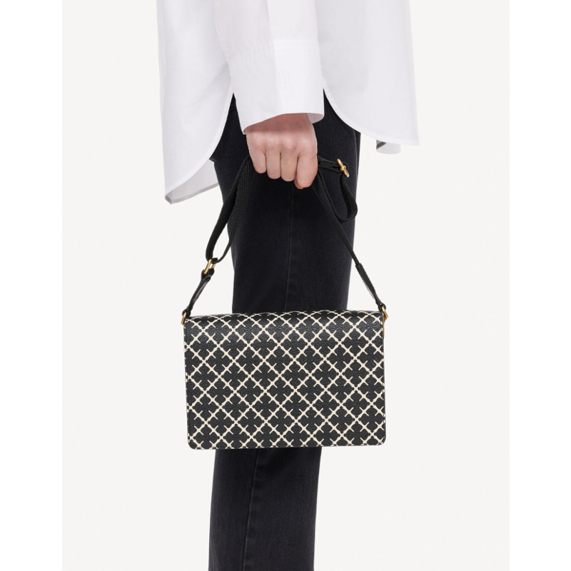 By Malene Birger Crossbody Loenna Svart 2