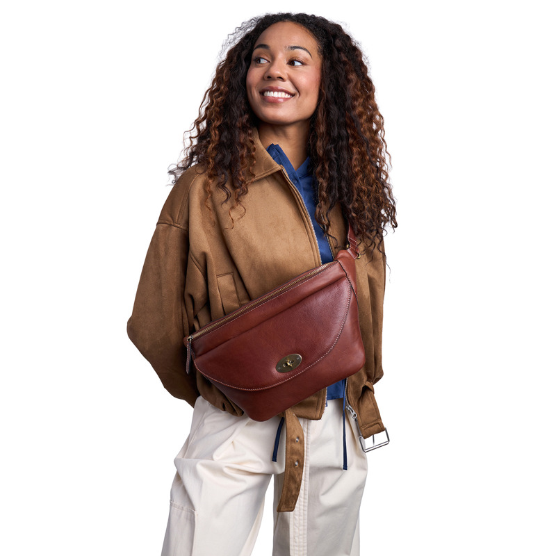 RE:DESIGNED Midjeväska Saya Bumbag Konjak 2