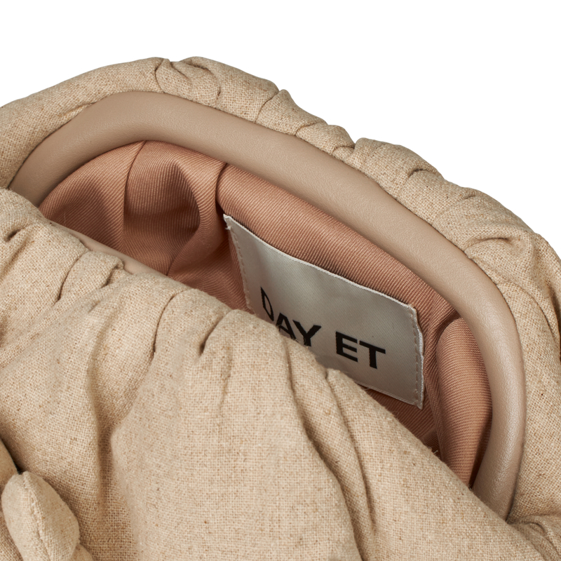 DAY ET Clutch Day Linen Flower Sand 4