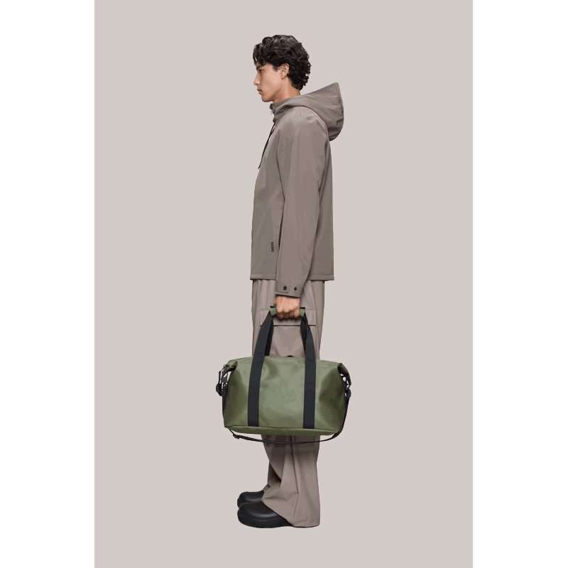 RAINS Resväska Hilo Weekend Bag S L. Grön 2