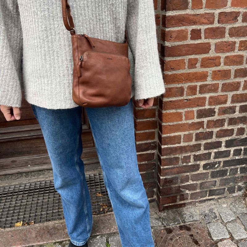 Aura Crossbody Palawan  Cognac 2