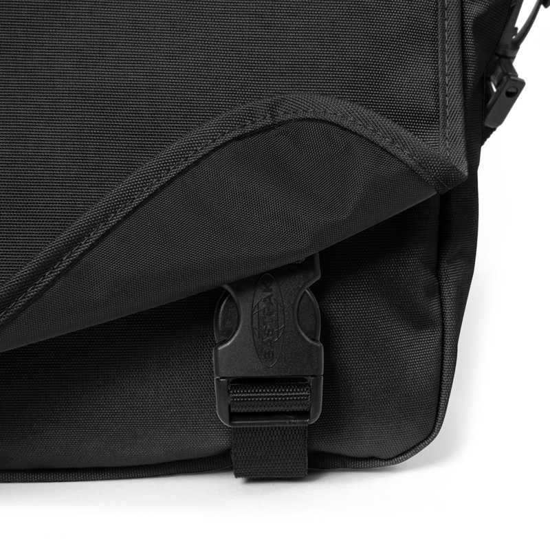 Eastpak Axelväska JR Svart 6