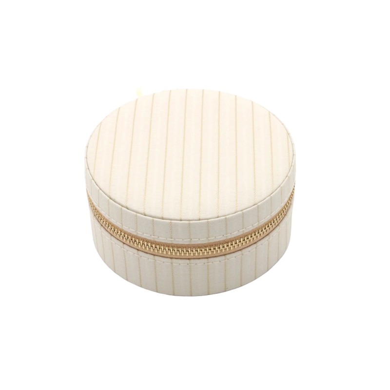 Conmé Smykkeskrin Olivia rundt Creme 6