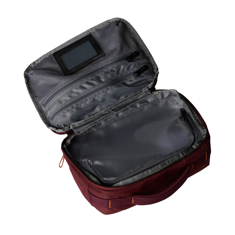 The North Face Toilettaske Base Camp Voyager Bordeaux 2