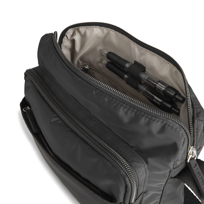 Aura Crossbody Novara Recycled Svart 9