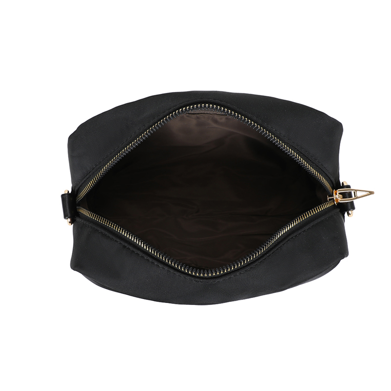 Again Crossbody Apple Svart 4