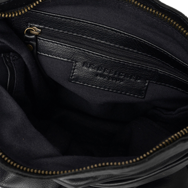 RE:DESIGNED Crossbody Heddi Small Svart 5