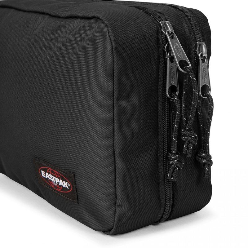 Eastpak Necessär m/upphängning Svart 4