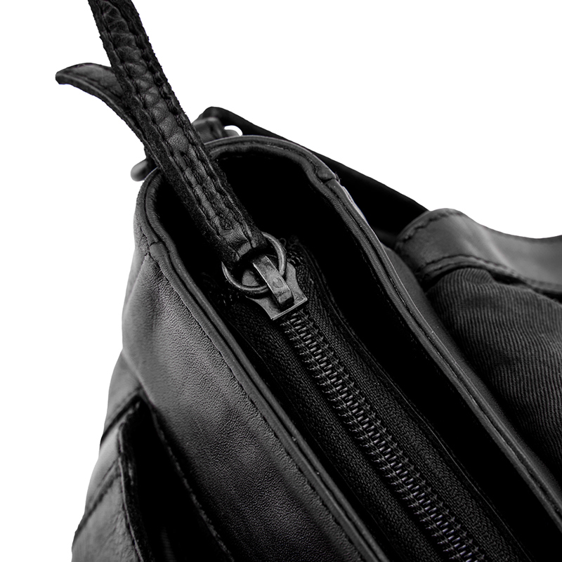 Pia Ries Crossbody Mare  Svart 8