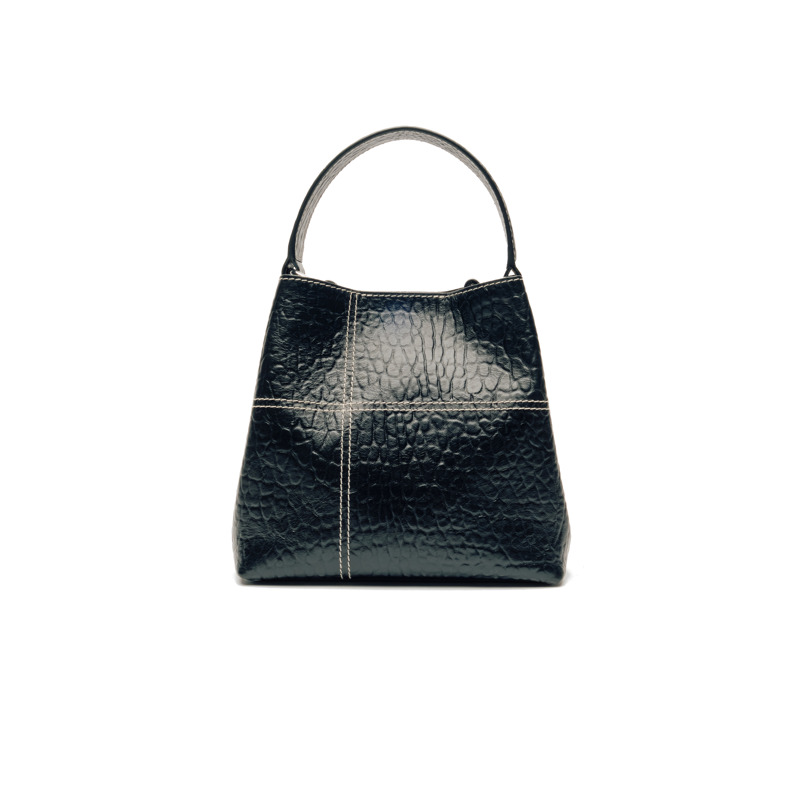 Núnoo Crossbody Small Chiara  Svart 1