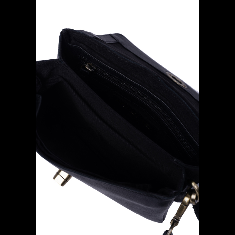 RE:DESIGNED Clutch Nisha Clutch Svart 5