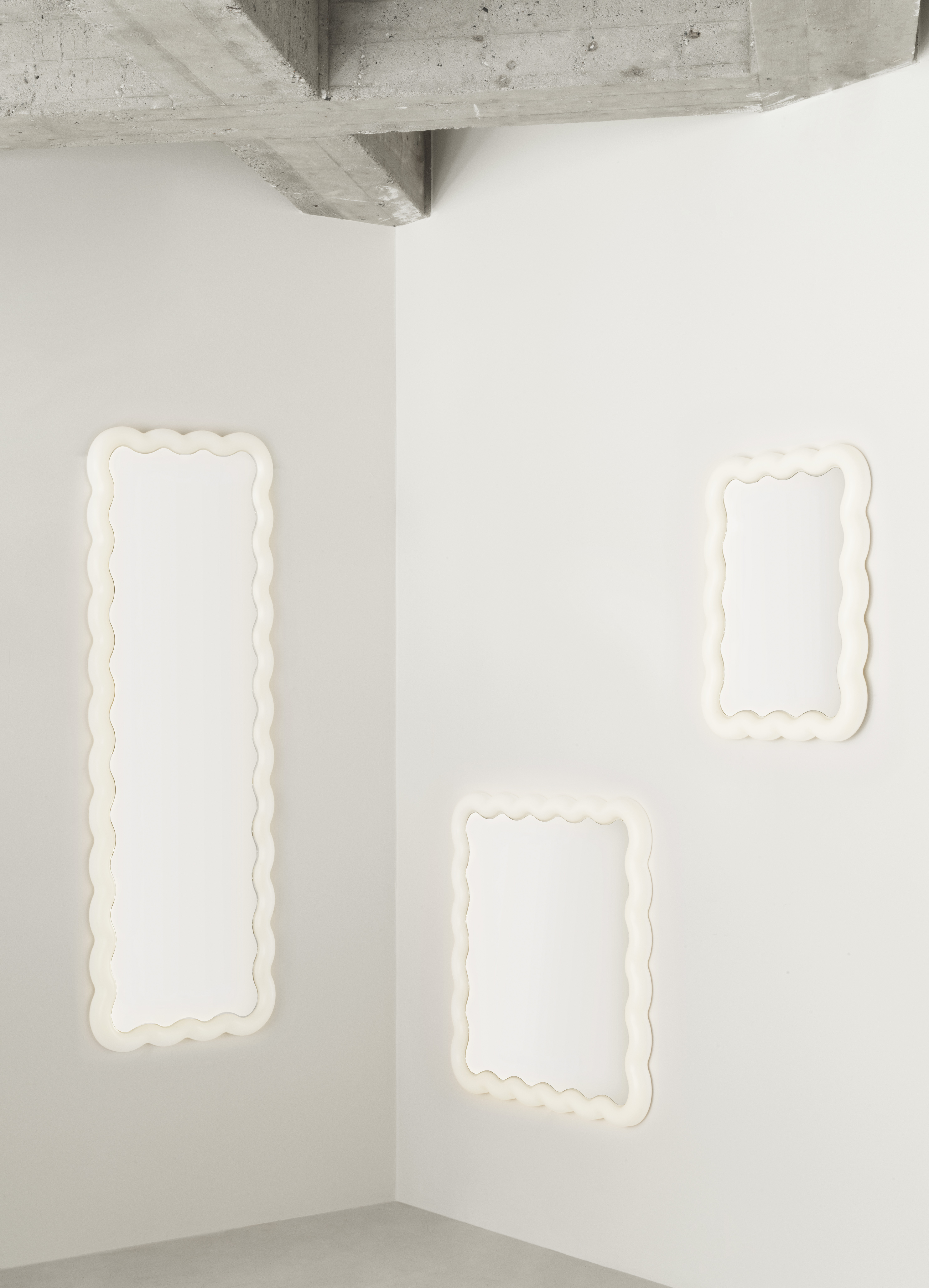 Illu Mirror 80 x 80 cm White by Normann Copenhagen, image 4